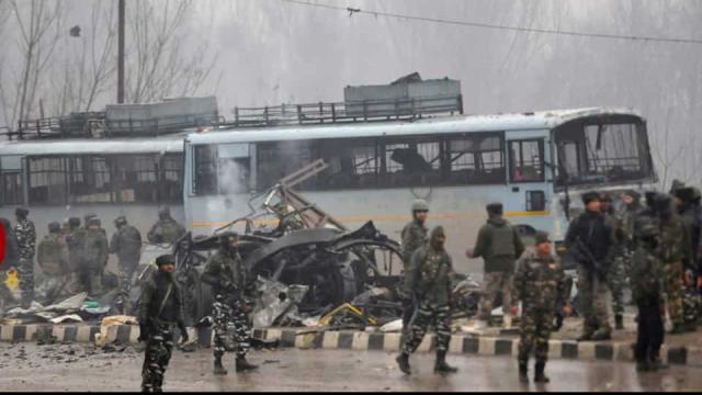 शहीदों को भावभीनी श्रद्धांजलि